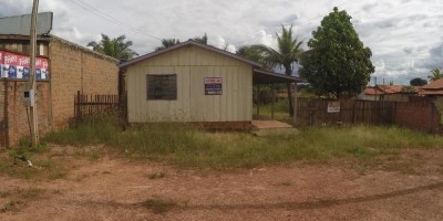 VENDE - SE UM TERRENO AV. SÃO PAULO ESQ. COM RONDÔNIA 