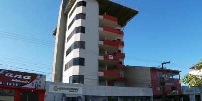 AV. 25 DE AGOSTO N°4366 - CENTRO  AP.201