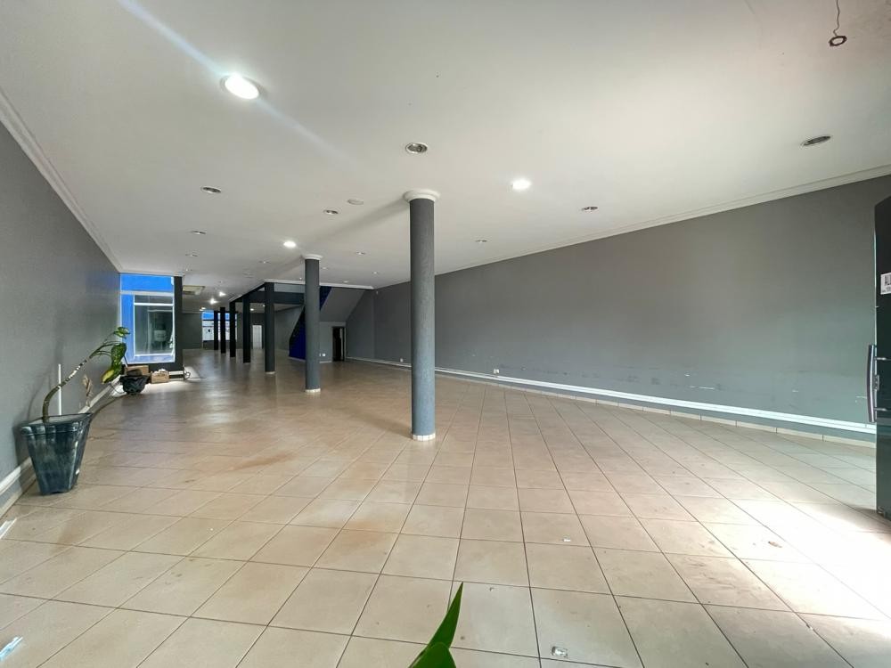 AV. 25 DE AGOSTO N°5115 - CENTRO - Foto 4 de 19