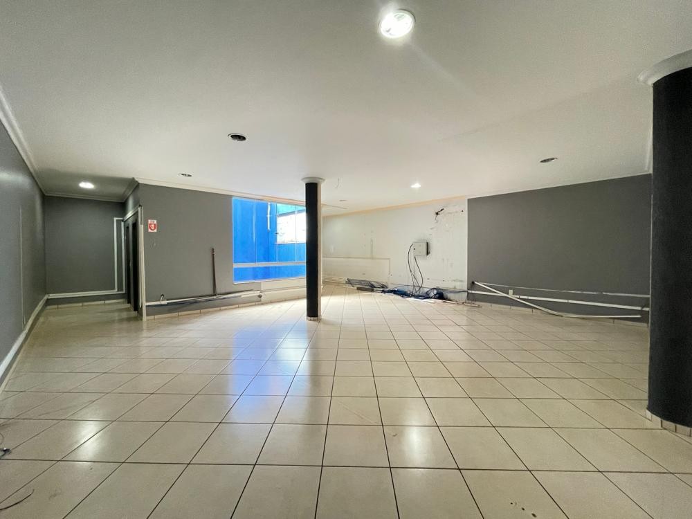 AV. 25 DE AGOSTO N°5115 - CENTRO - Foto 7 de 19