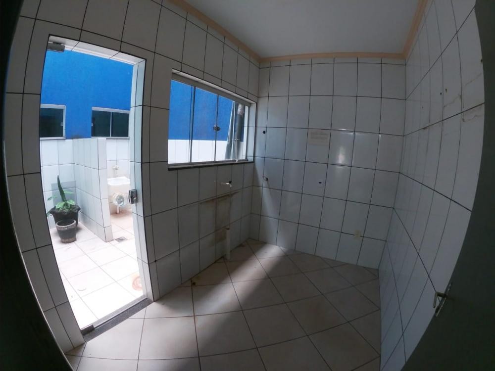 AV. 25 DE AGOSTO N°5115 - CENTRO - Foto 8 de 19